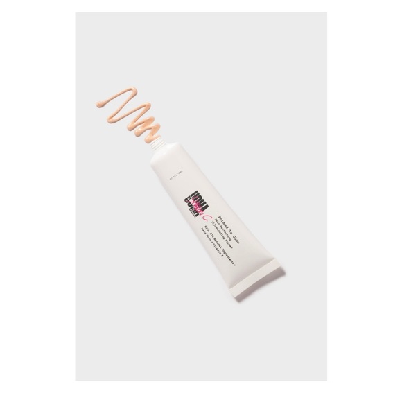 Uoma by Sharon C Primed to Glow! Illuminating Prep Primer - Picture 4 of 7